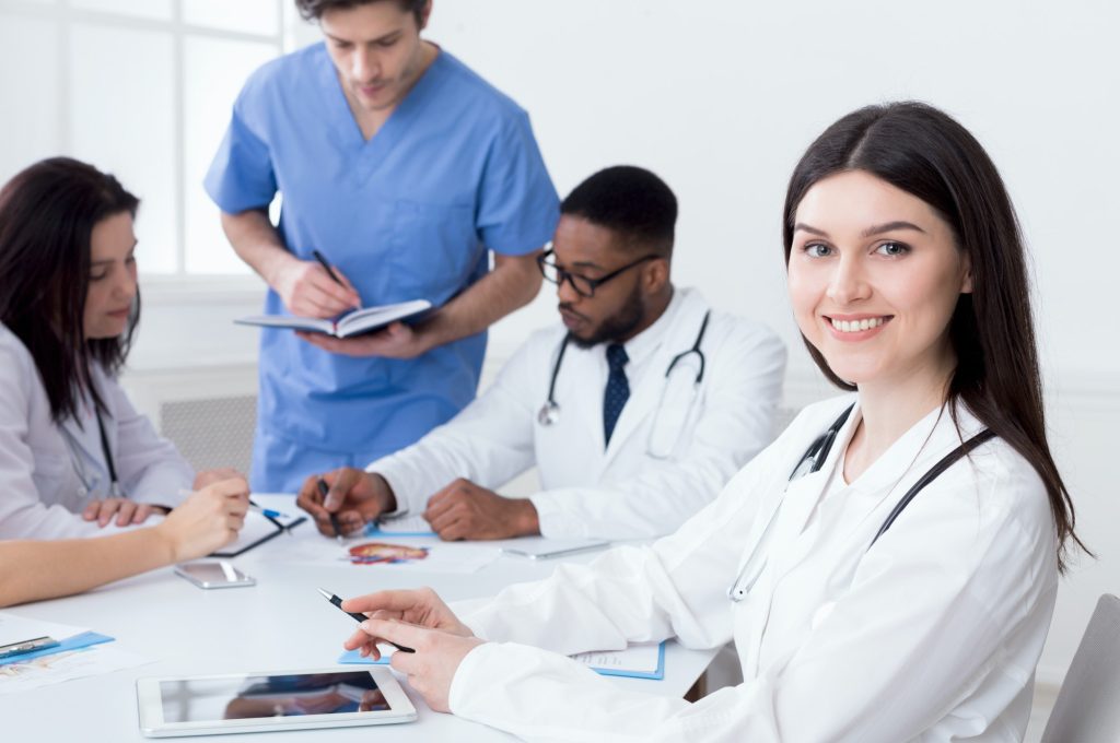 dental surgeon in lahore