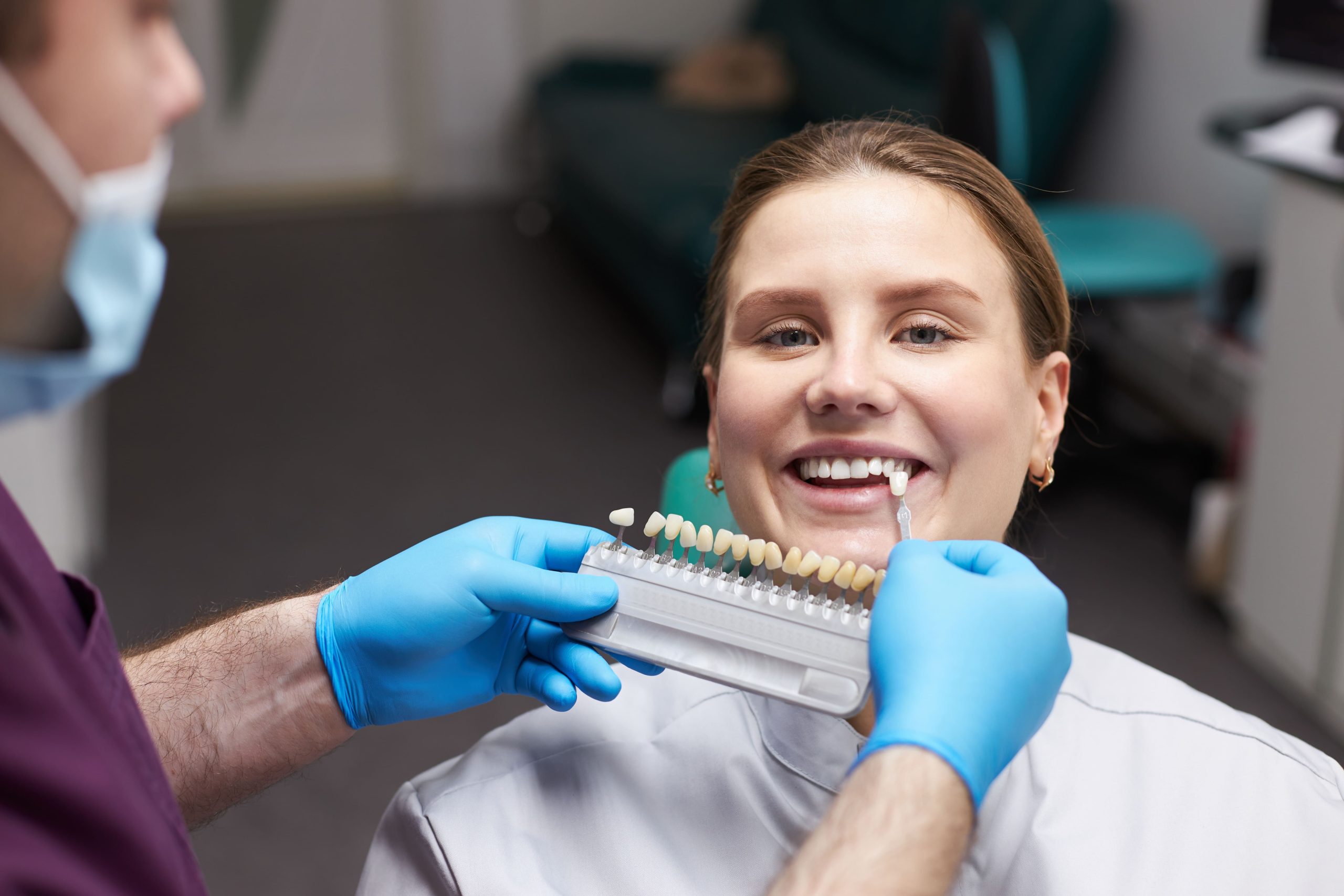 Dental Veneer Treatment in Lahore
